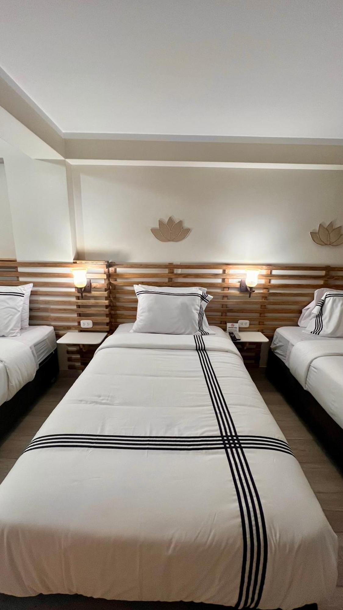 Hotel Aloha Чала Экстерьер фото