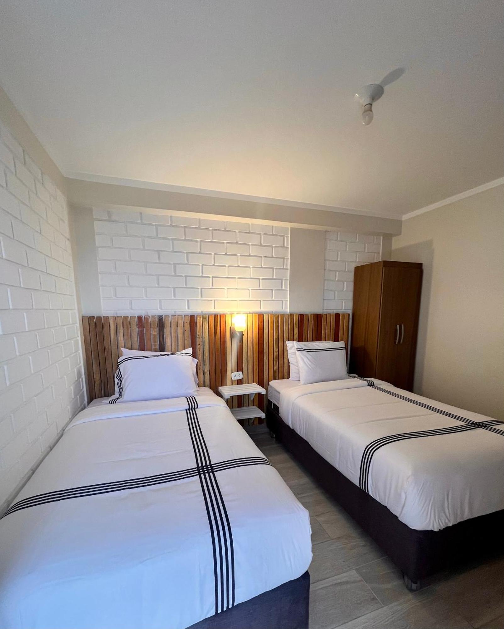 Hotel Aloha Чала Экстерьер фото
