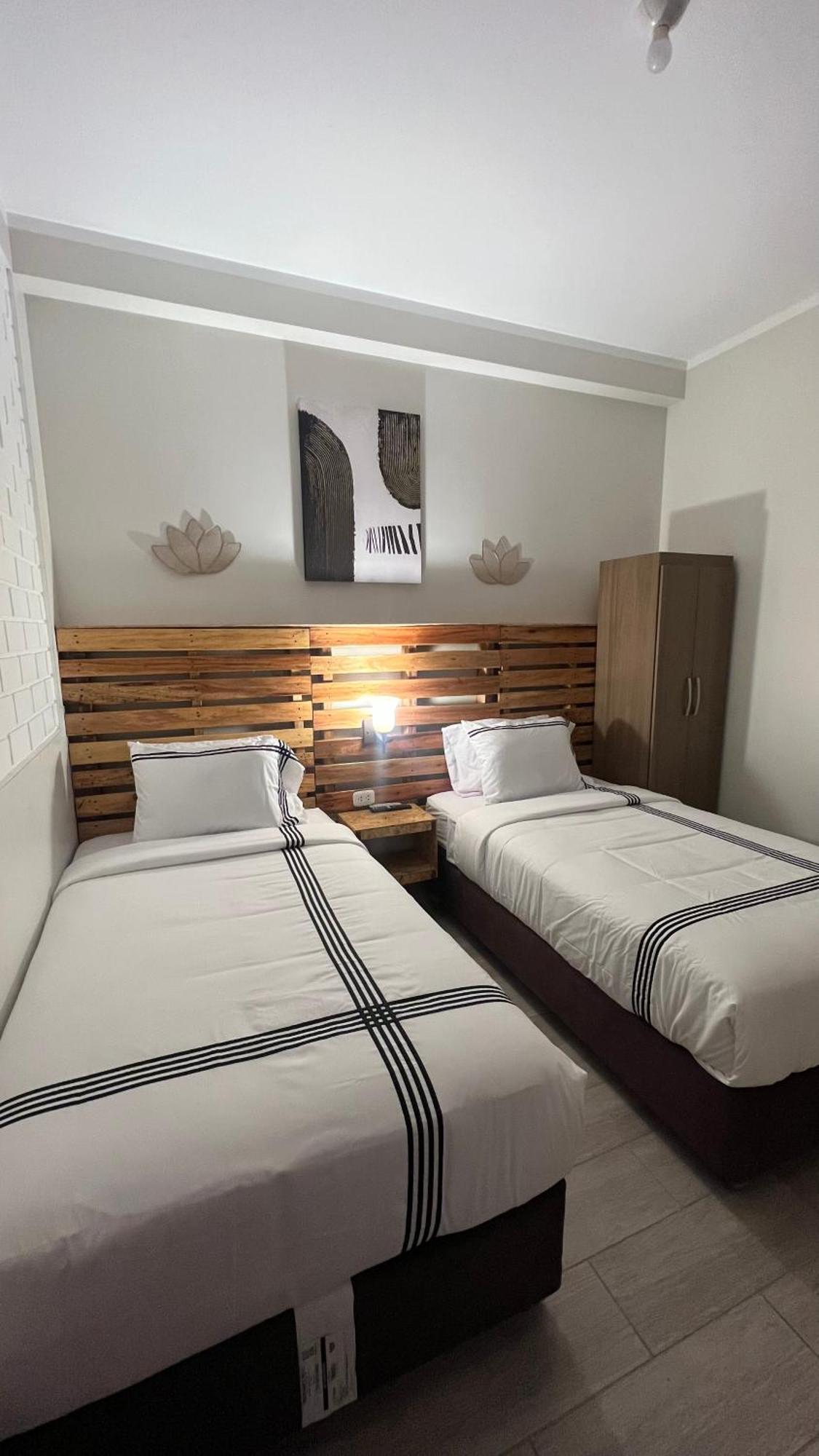 Hotel Aloha Чала Экстерьер фото